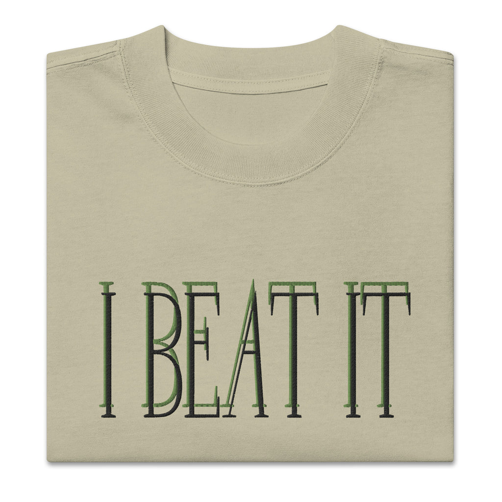 Oversized faded Kiwi t-shirt-Embroidered "I Beat it" Print