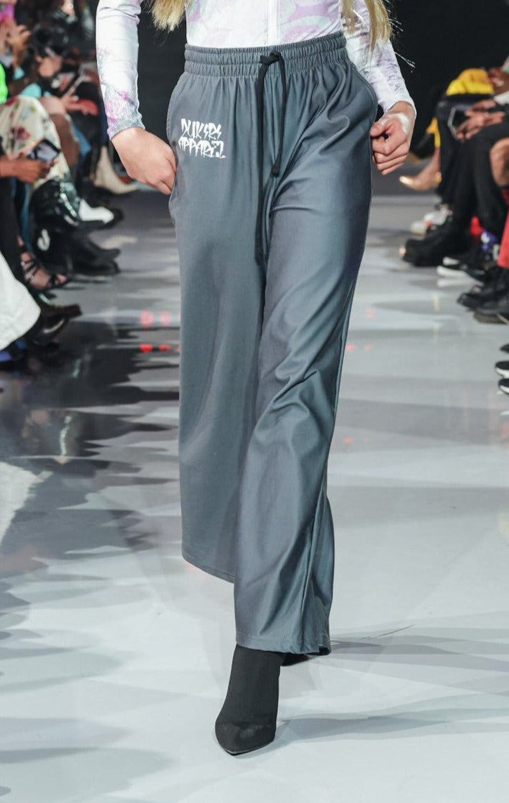 Dark_Grey_Streetwear_flare_pants_dukiri_apparel